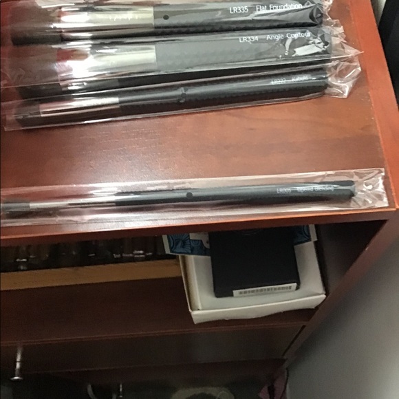 Laruce Brush Set - Picture 7 of 9